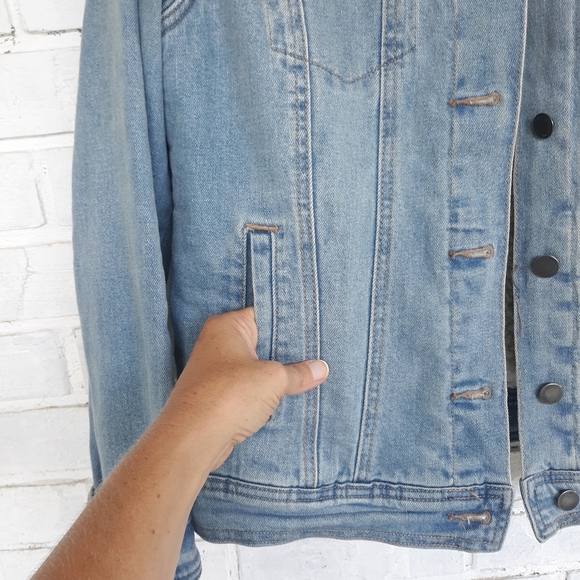 Universal Thread Denim Sherpa Trucker Jacket - Picture 7 of 7